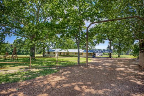 613 Fm 1272, Grapeland, TX, 75844-5666 | Card Image
