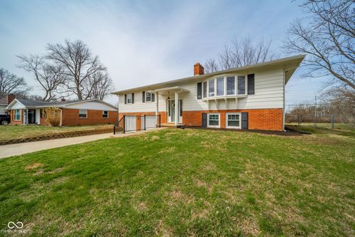 807 Bittersweet Ln, Anderson, IN, 46011-2401 | Card Image