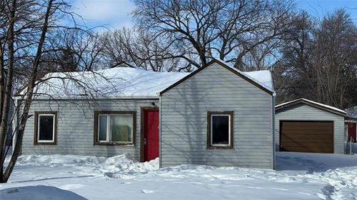 611 Silverstone Ave, Winnipeg, MB, R3T2V6 | Card Image