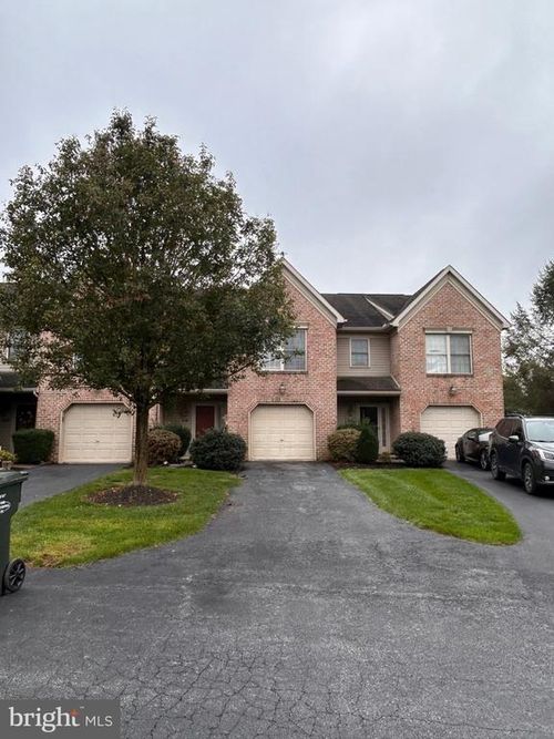 447 Stonehedge Ln, MECHANICSBURG, PA, 17055-7010 | Card Image