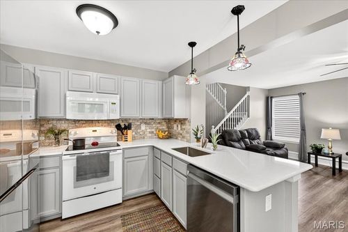 1317 New Charter Ln, O Fallon, MO, 63366-1579 | Card Image