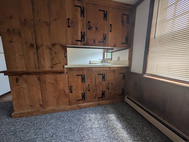 APT-3 - 73 Park Ave, Home with 2 bedrooms, 1 bathrooms and 2 parking in Enfield CT | Image 6