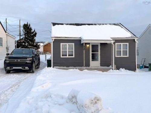 171 Elm St, Pictou, NS, B0K1H0 | Card Image