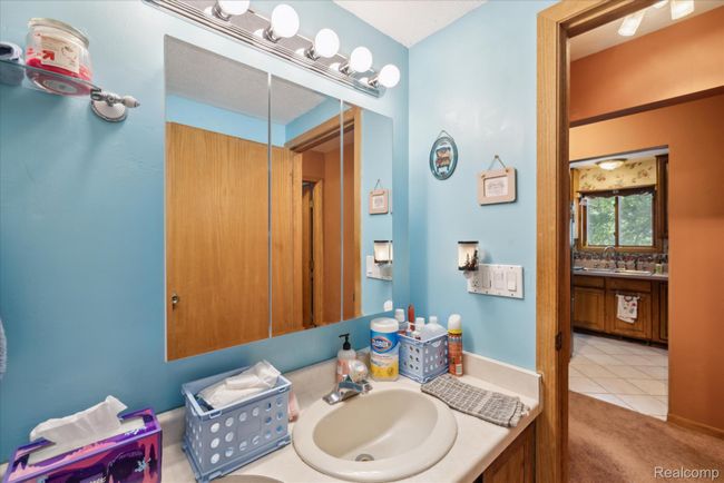 25-2680-Pardee-Rd-Howell-MI-48843-WindowStill-20.jpg | Image 15