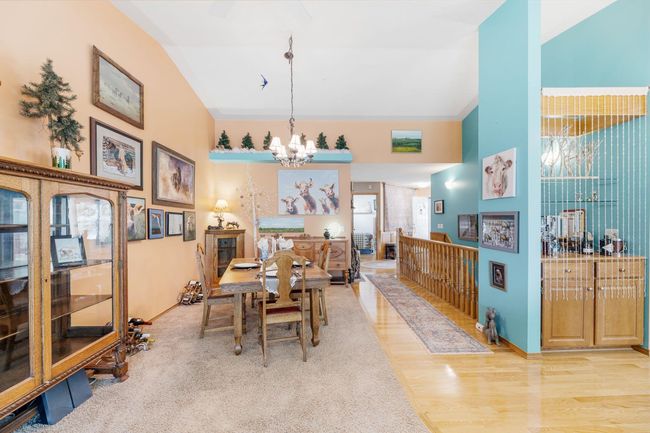 19 Sunrise Way, Home with 3 bedrooms, 3 bathrooms and 4 parking in Priddis Greens AB | Image 16
