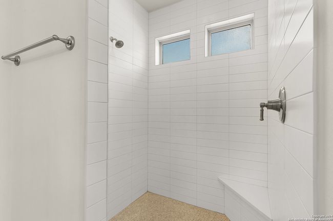 948 Nolte Bnd, House other with 3 bedrooms, 3 bathrooms and null parking in Seguin TX | Image 20