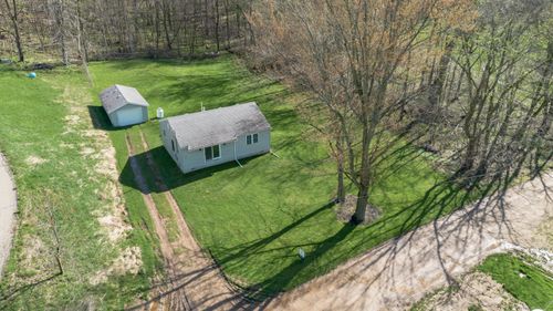157 Peterson Dr, Gobles, MI, 49055-9704 | Card Image