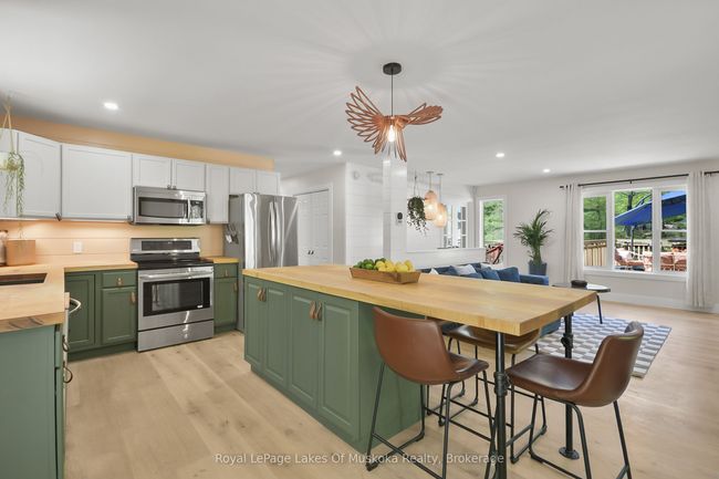 30 Todholm Dr, House other with 4 bedrooms, 3 bathrooms and 10 parking in Port Carling ON | Image 7
