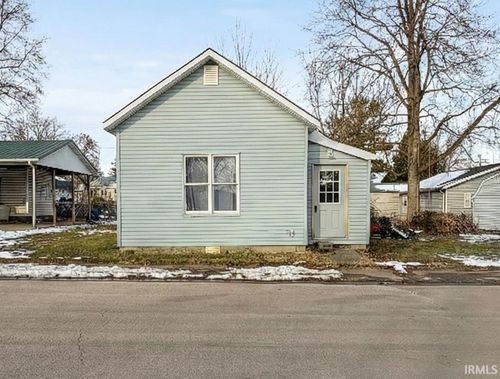 419 E Chestnut St, Hartford City, IN, 47348-2506 | Card Image