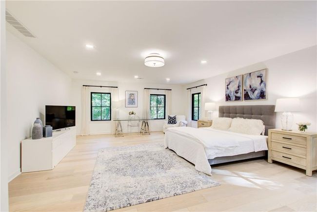 6090 River Chase Cir, House other with 4 bedrooms, 5 bathrooms and 2 parking in Sandy Springs GA | Image 10