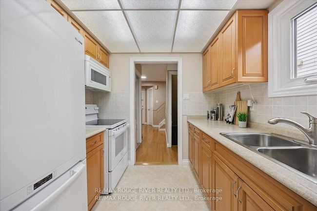 20 Frazer Rd, House other with 3 bedrooms, 2 bathrooms and 2 parking in Ajax ON | Image 13