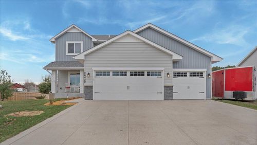 26420 22nd St W, Zimmerman, MN, 55398-4650 | Card Image