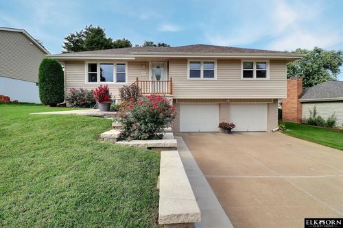 6230 S 74th St, Ralston, NE, 68127-4318 | Card Image