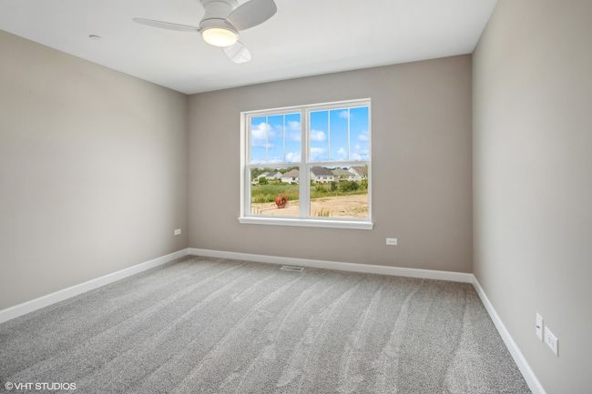 343 W Meister Ave, Condo with 2 bedrooms, 3 bathrooms and 2 parking in Elmhurst IL | Image 11