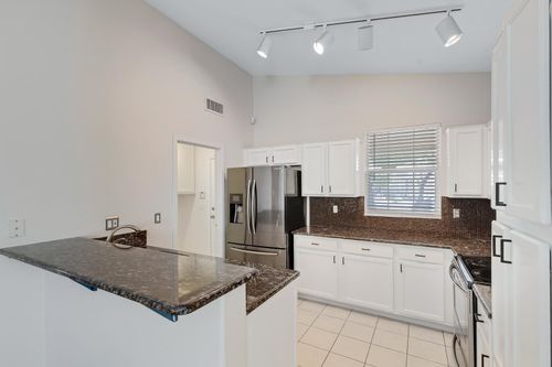 302 N Hudson Pl, Chandler, AZ, 85225-4876 | Card Image