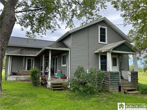 5192 Webster Rd, Fredonia, NY, 14063-9625 | Card Image