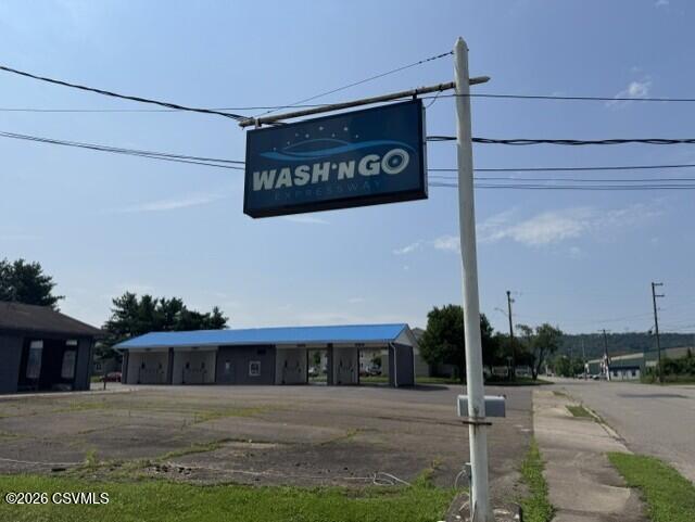 212 S Poplar St, Berwick, PA 18603