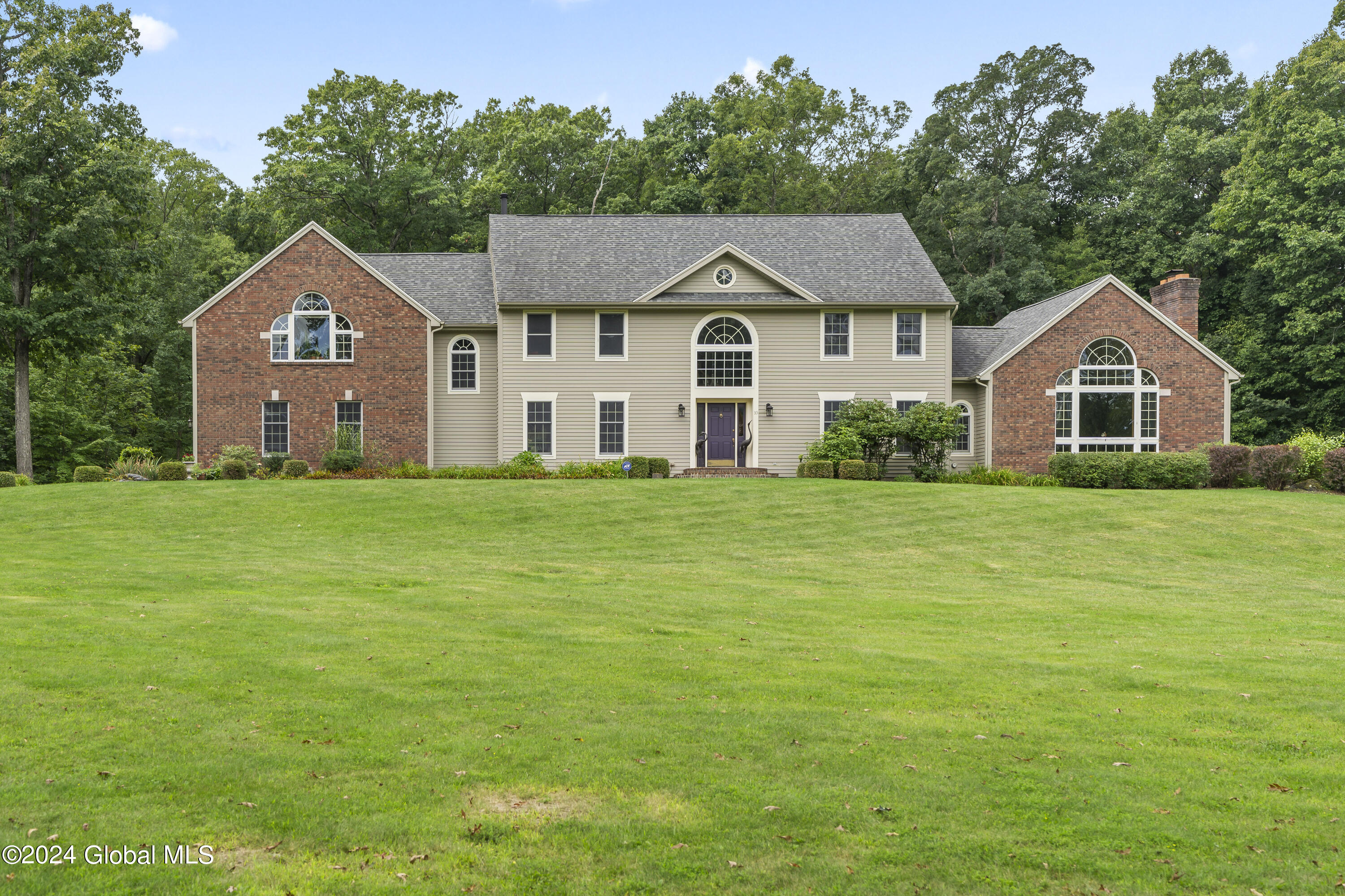 Spruce Run, East Greenbush, NY 12061