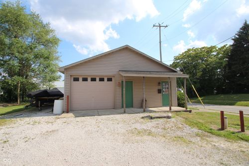 4945 Iowa St, Clayton, IN, 46118-9510 | Card Image