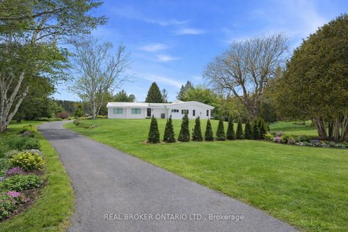 26 Orchard Crt, Mount Albert, ON, L0G1M0 | Card Image