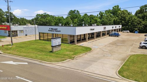 c-671 Grants Ferry Rd, Flowood, MS, 39232-6802 | Card Image
