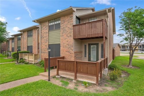 105-2400 Longmire Dr, College Station, TX, 77845-5429 | Card Image