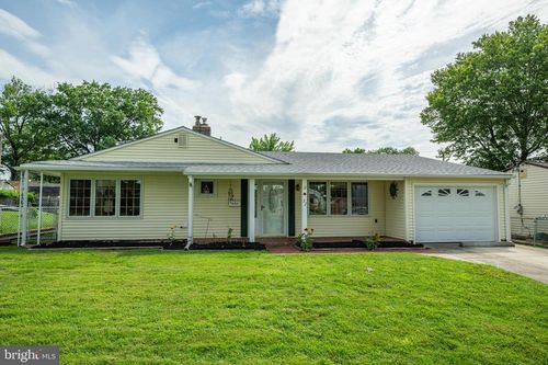 32 Gaping Rock Rd, LEVITTOWN, PA, 19057-3410 | Card Image