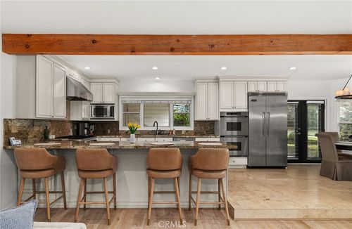 39287 Pine Ave, Oak Glen, CA, 92399-9778 | Card Image