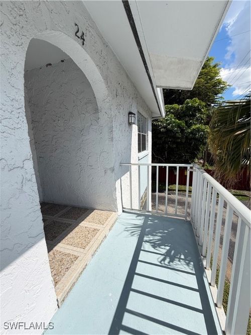 apt-24-4900 Biscayne Dr, NAPLES, FL, 34112-6915 | Card Image