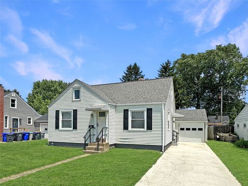1103 Grant Ave, Erie, PA, 16505-1518 | Card Image
