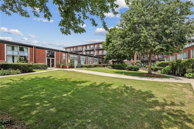 APT-3420 - 5200 Peachtree Rd, Condo with 2 bedrooms, 2 bathrooms and 1 parking in Chamblee GA | Image 19