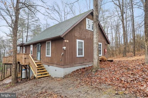 55 Morosko Ln, BERKELEY SPRINGS, WV, 25411-5961 | Card Image