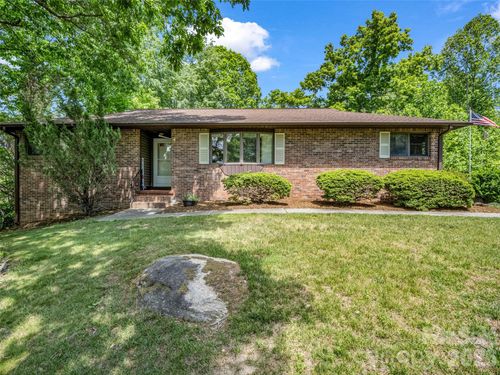 156 Deer Run, Hendersonville, NC, 28739-2251 | Card Image