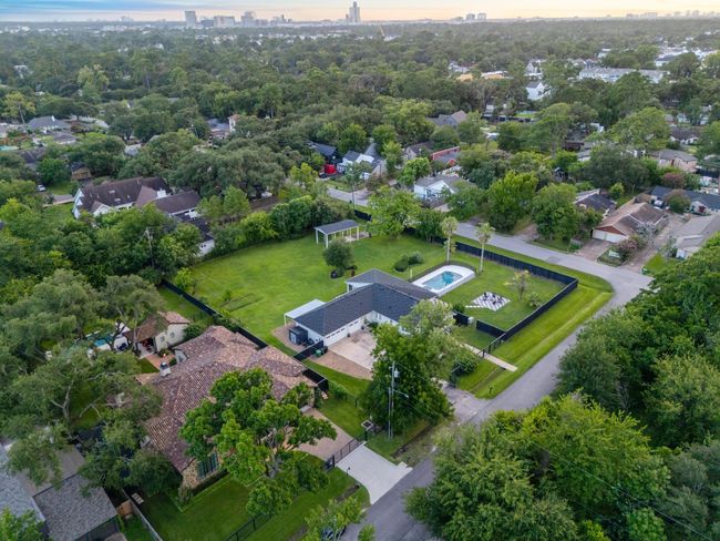 9115 Poco Rd, House other with 3 bedrooms, 2 bathrooms and 4 parking in Houston TX | Image 40