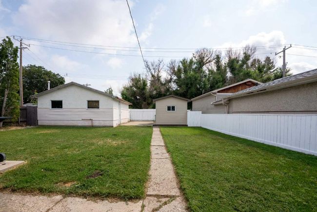 1209 18 St N, House detached with 3 bedrooms, 2 bathrooms and 6 parking in Lethbridge AB | Image 27