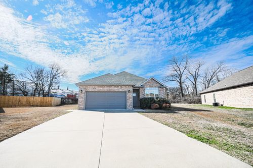 152 Harmony Dr, Tuscumbia, AL, 35674-2912 | Card Image