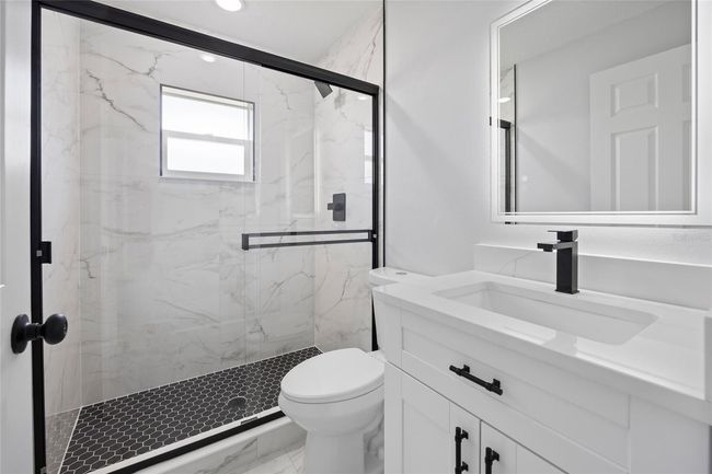 secondary bathroom | Image 19
