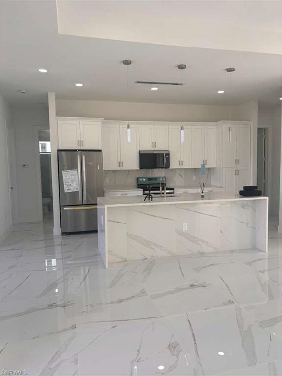 Residential in LEHIGH ACRES 5