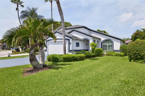 126 Hammocks Dr, Greenacres, FL, 33413-2073 | Card Image