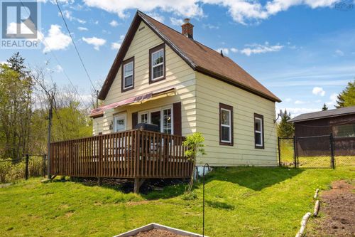 8982 Pepperell St, Saint Peters, NS, B0E3B0 | Card Image