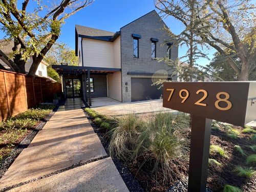 7928 Goforth Rd, Dallas, TX, 75238-4135 | Card Image