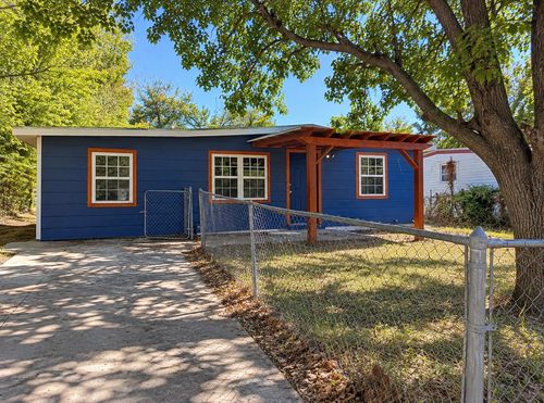 2832 E 45th St N, Tulsa, OK, 74110-1318 | Card Image