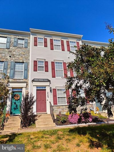 2503 Basin View Lane, Townhouse with 3 bedrooms, 2 bathrooms and null parking in WOODBRIDGE VA | Image 2