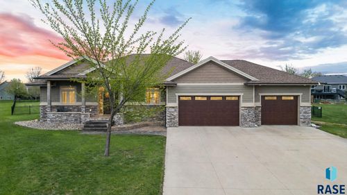 7812 S Tuscan Club Cir Circle, Sioux Falls, SD, 57108 | Card Image