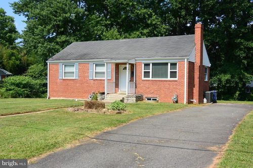 3720 Terrace Dr, ANNANDALE, VA, 22003-1845 | Card Image