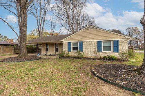 5112 White Cliff Dr, Memphis, TN, 38117-2132 | Card Image