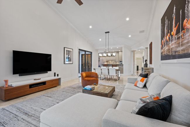 9445 E Fairway Ter, House other with 3 bedrooms, 3 bathrooms and null parking in West Palm Beach FL | Image 9