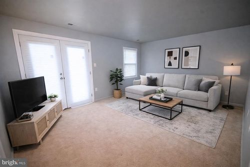 2223 Anvil Ln, TEMPLE HILLS, MD, 20748-4205 | Card Image