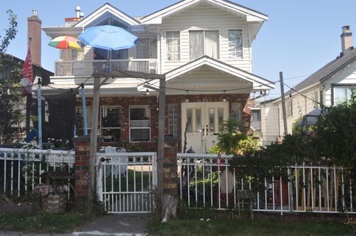 4231 Dundas St, Burnaby, BC, V5C1B2 | Card Image