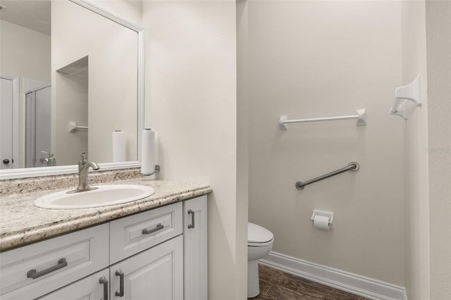Adjoining bath for 2nd bedroom | Image 27